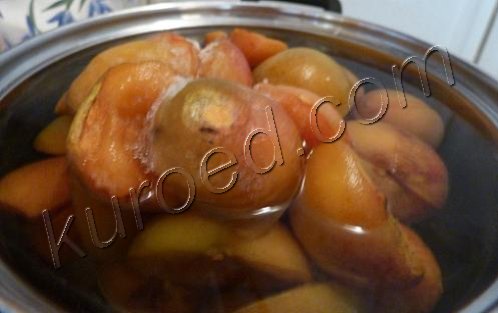 Кисель из абрикос, пошаговое приготовление  - абрикосы забросить в кипящую воду