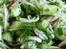 Салат из капусты с огурцами, редиской и зеленью