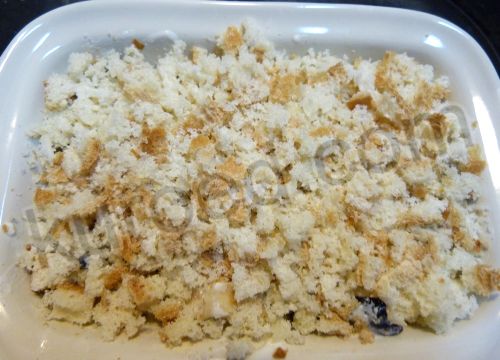 Баклажаны, запеченные в йогурте, пошаговое приготовление - посыпать хлебными крошками