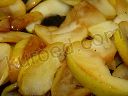 Салат из куриной печени с яблоками, приготовление - печеные яблоки на сковороде