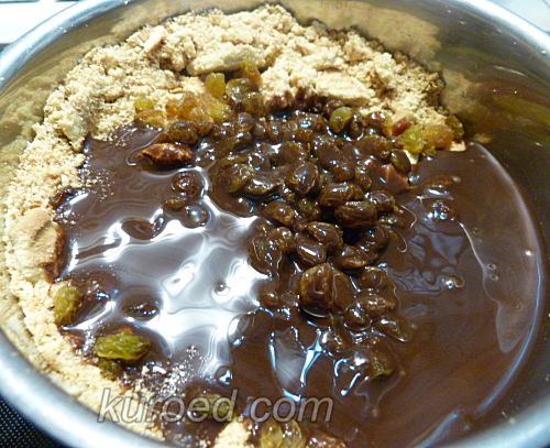 Шоколадный Муравейник без выпечки, пошаговое приготовление - добавить сгущенное какао