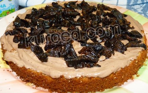 Торт Чернослив в шоколаде, пошаговое приготовление - выложить чернослив
