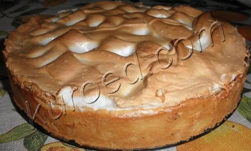 Яблочный пирог c безе, пошаговое приготовление - испечь до готовности