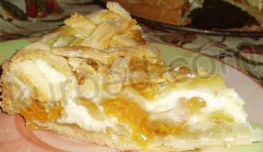 Абрикосовый пирог со сметанным кремом 
