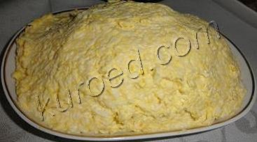 Салат Часнычка с сыром и яйцом