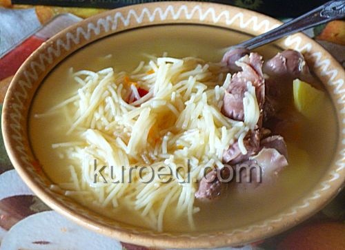 Суп из куриных пупков и тонкой вермишели